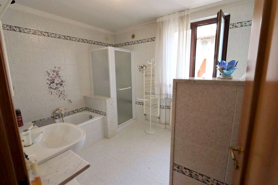 Grado, Italie, 5 Bedrooms Bedrooms, ,2 BathroomsBathrooms,Byt,Prodané,1347