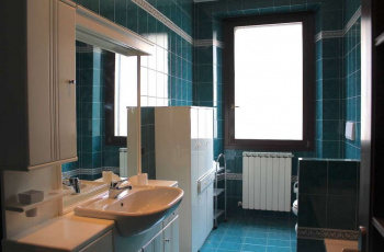 Gorizia, Italie, 6 Bedrooms Bedrooms, ,3 BathroomsBathrooms,Byt,Na prodej,1437