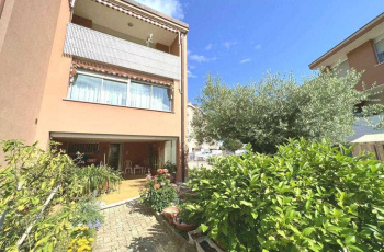 Grado, Italie, 4 Bedrooms Bedrooms, ,3 BathroomsBathrooms,Vila / dom,Prodané,1473