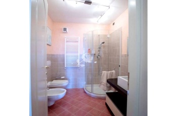 Grado, Italie, 4 Bedrooms Bedrooms, ,2 BathroomsBathrooms,Byt,Na prodej,1518