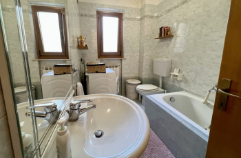 Grado, Italie, 5 Bedrooms Bedrooms, ,2 BathroomsBathrooms,Byt,Na prodej,1591