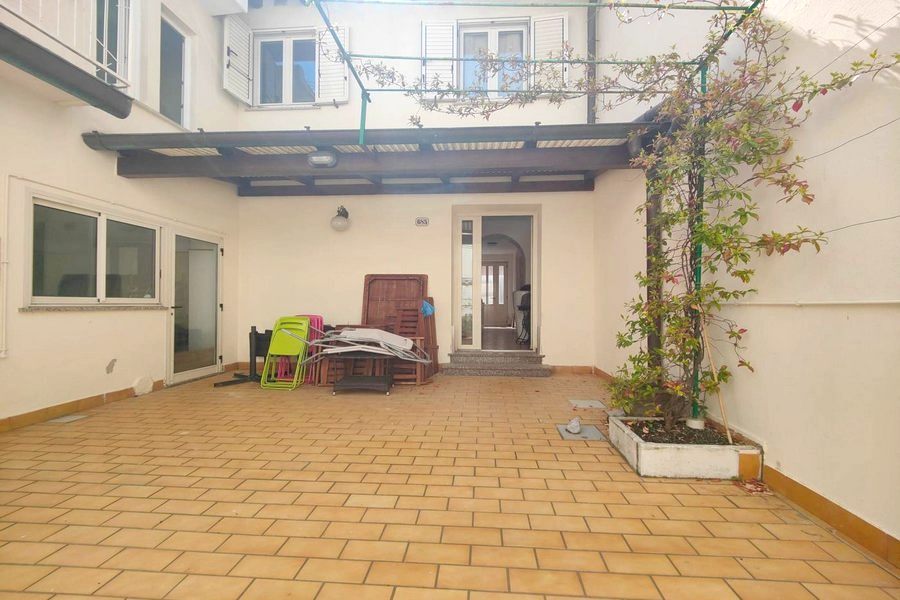 Grado, Italie, 6 Bedrooms Bedrooms, ,3 BathroomsBathrooms,Vila / dom,Prodané,1604