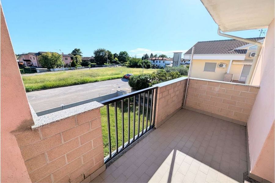Terzo di Aquileia, Italie, 5 Bedrooms Bedrooms, ,2 BathroomsBathrooms,Byt,Prodané,1664
