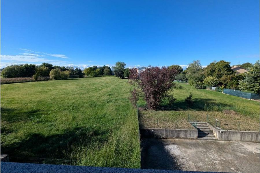 Terzo di Aquileia, Italie, 5 Bedrooms Bedrooms, ,2 BathroomsBathrooms,Byt,Prodané,1664